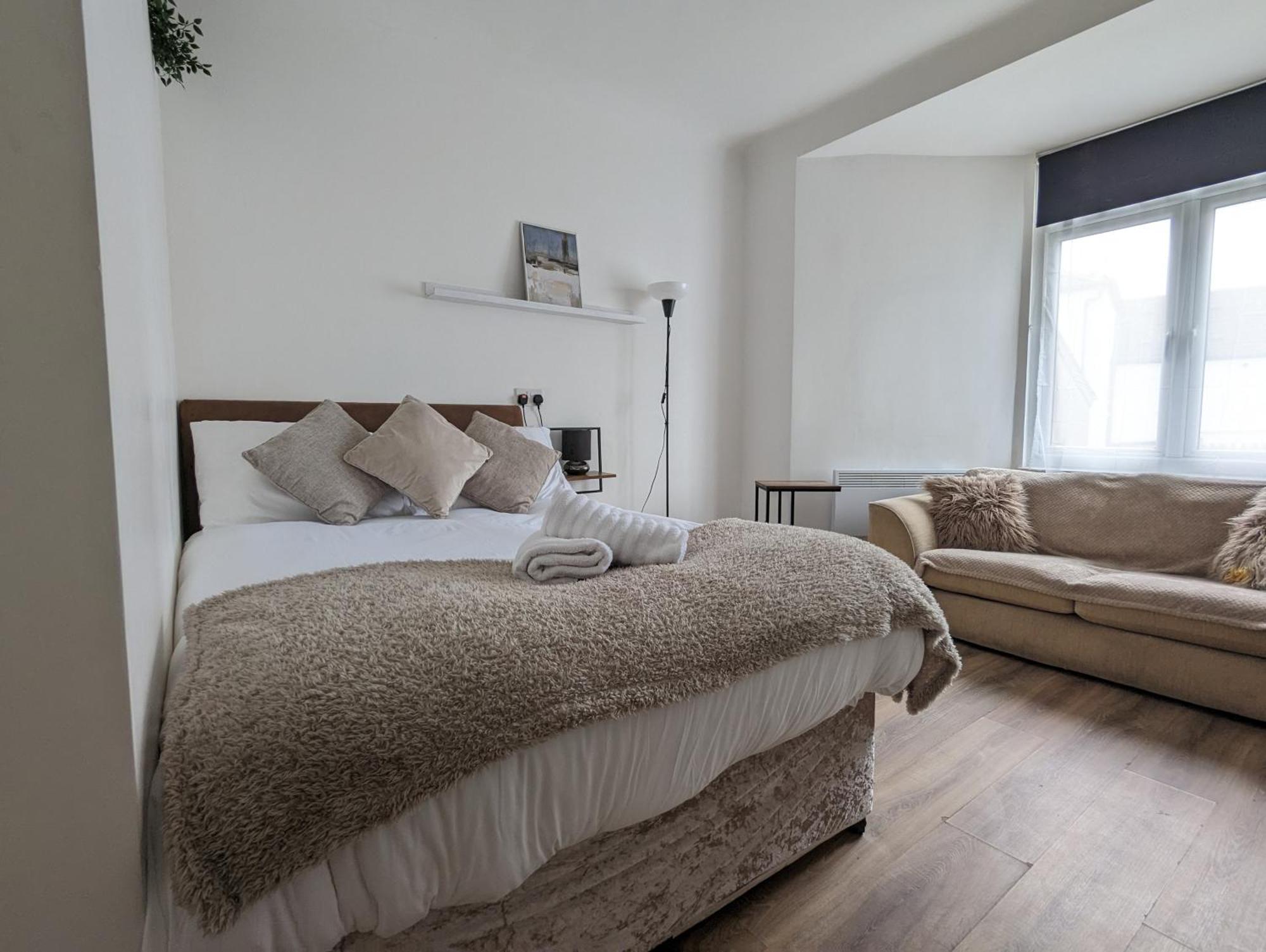 Serene 1 Bedroom Flat In Roath Кардифф Экстерьер фото