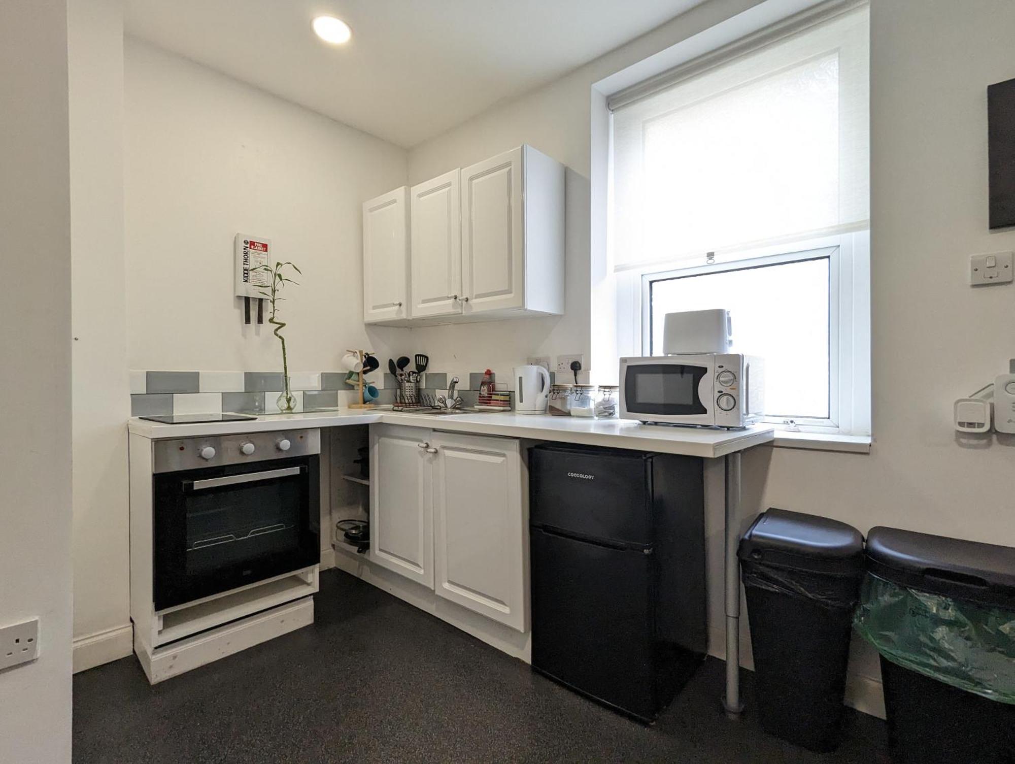 Serene 1 Bedroom Flat In Roath Кардифф Экстерьер фото