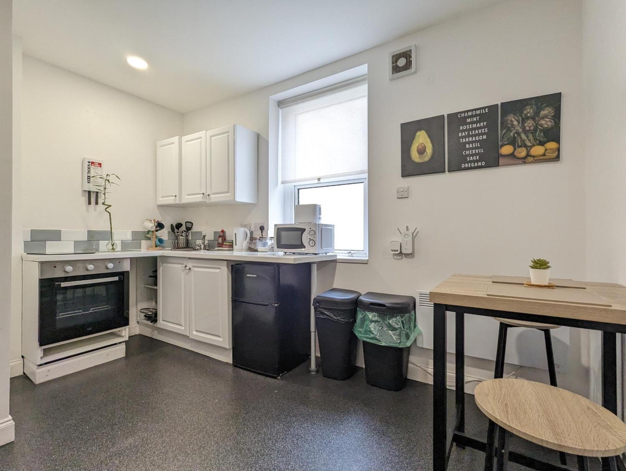 Serene 1 Bedroom Flat In Roath Кардифф Экстерьер фото